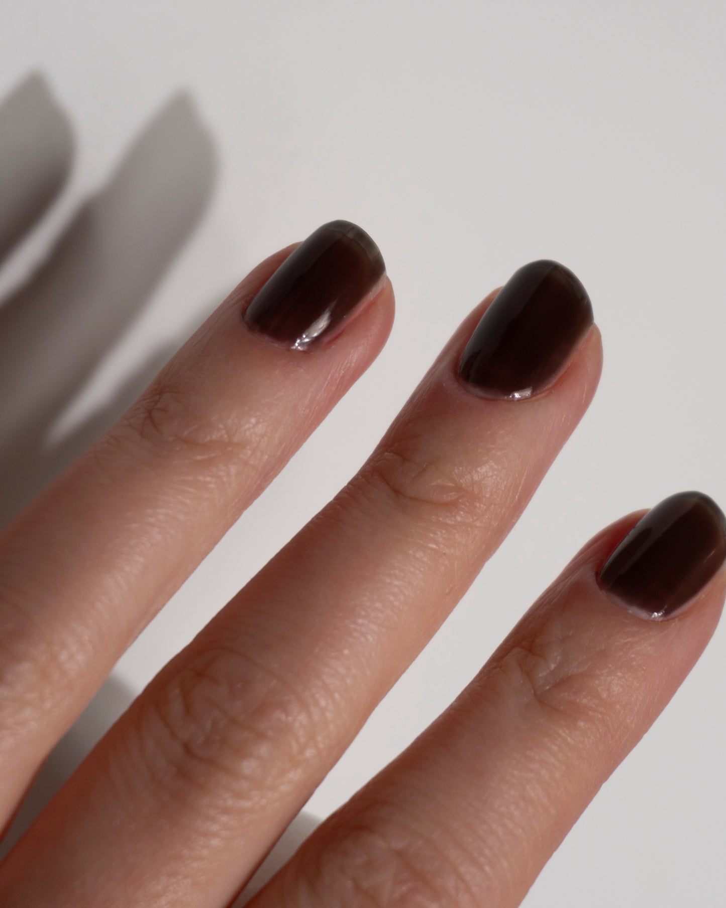 16 MAHOGANY / NAIL COLOR